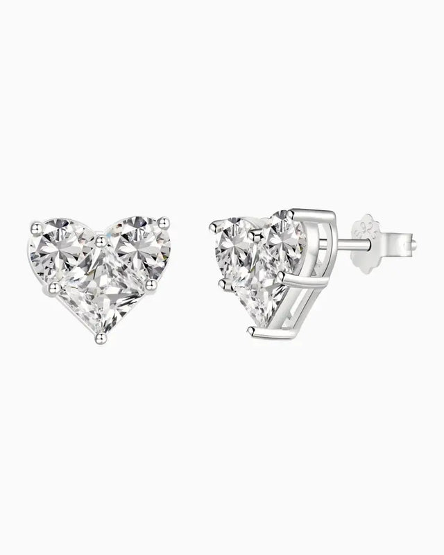 DAZZLING HEART STUDS