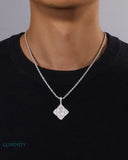 ICED CLOVER PENDANT Pendants